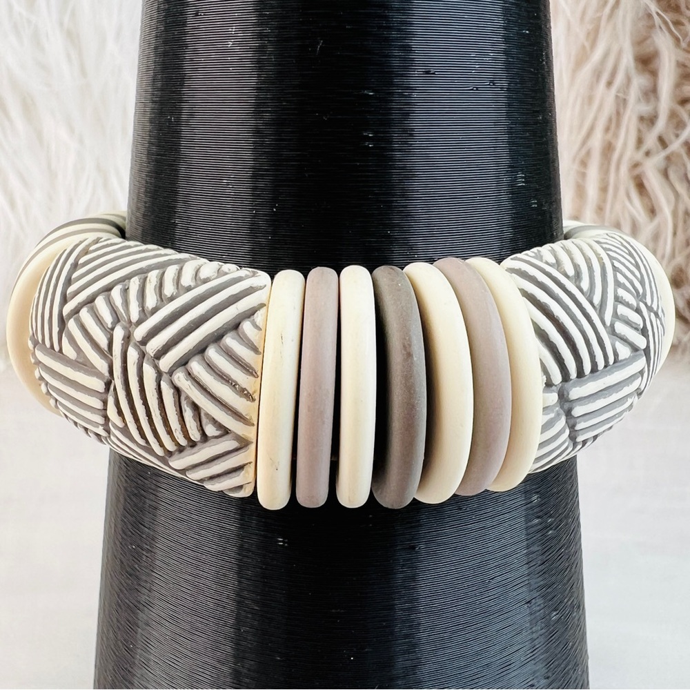 Beautiful, Bohemian, island beachy, chic stretch bracelet - Picture 6 of 9